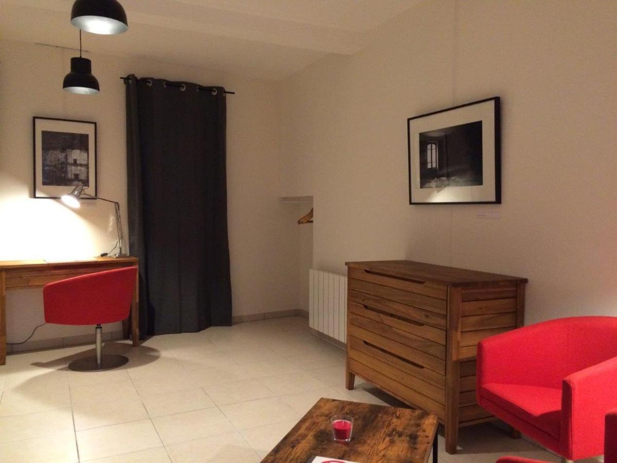 Le Studio Du Chateau Auriac-sur-Vendinelle エクステリア 写真
